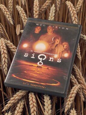 Signs DVD 2002 Mel Gibson Joaquin Phoenix M. Night Shyamalan Vista Series Sci-Fi
